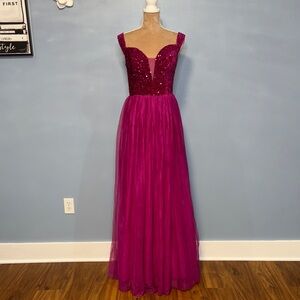 Dressalisa Elegant Magenta w/ Sequin Evening Dress Size Small NWOT